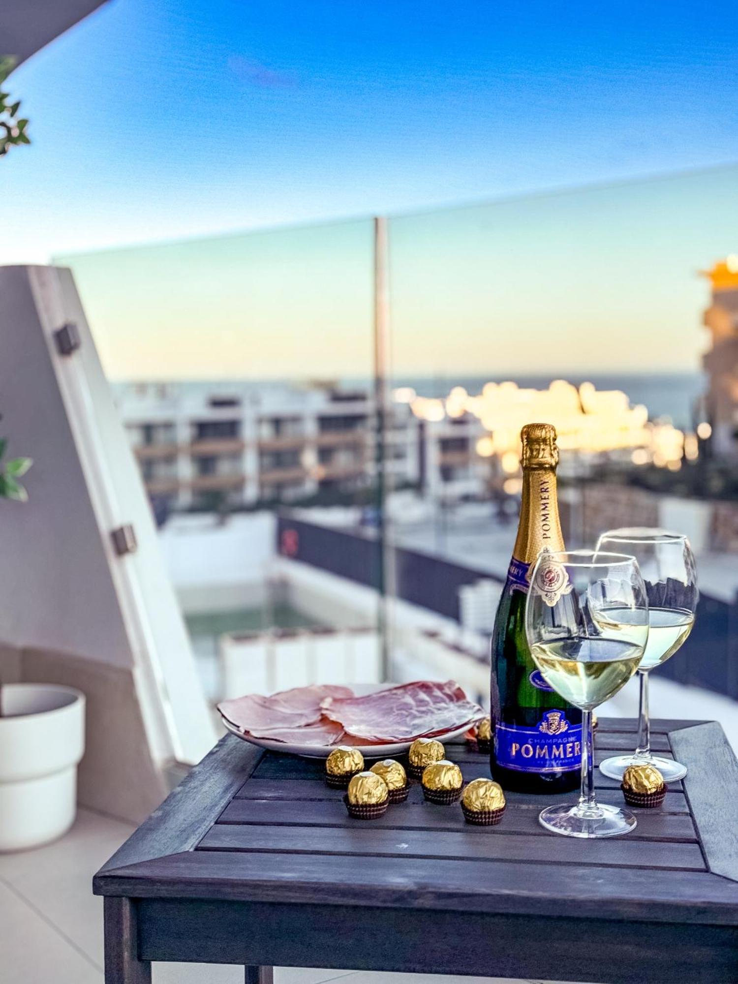 Apartment Sea View-higueron Beauty Fuengirola